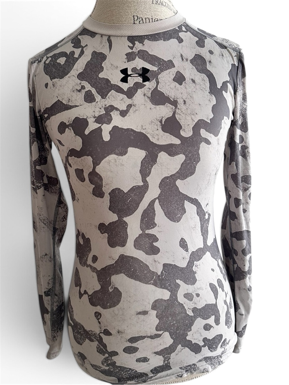Under Armour Lycra top camouflage long sleeves top